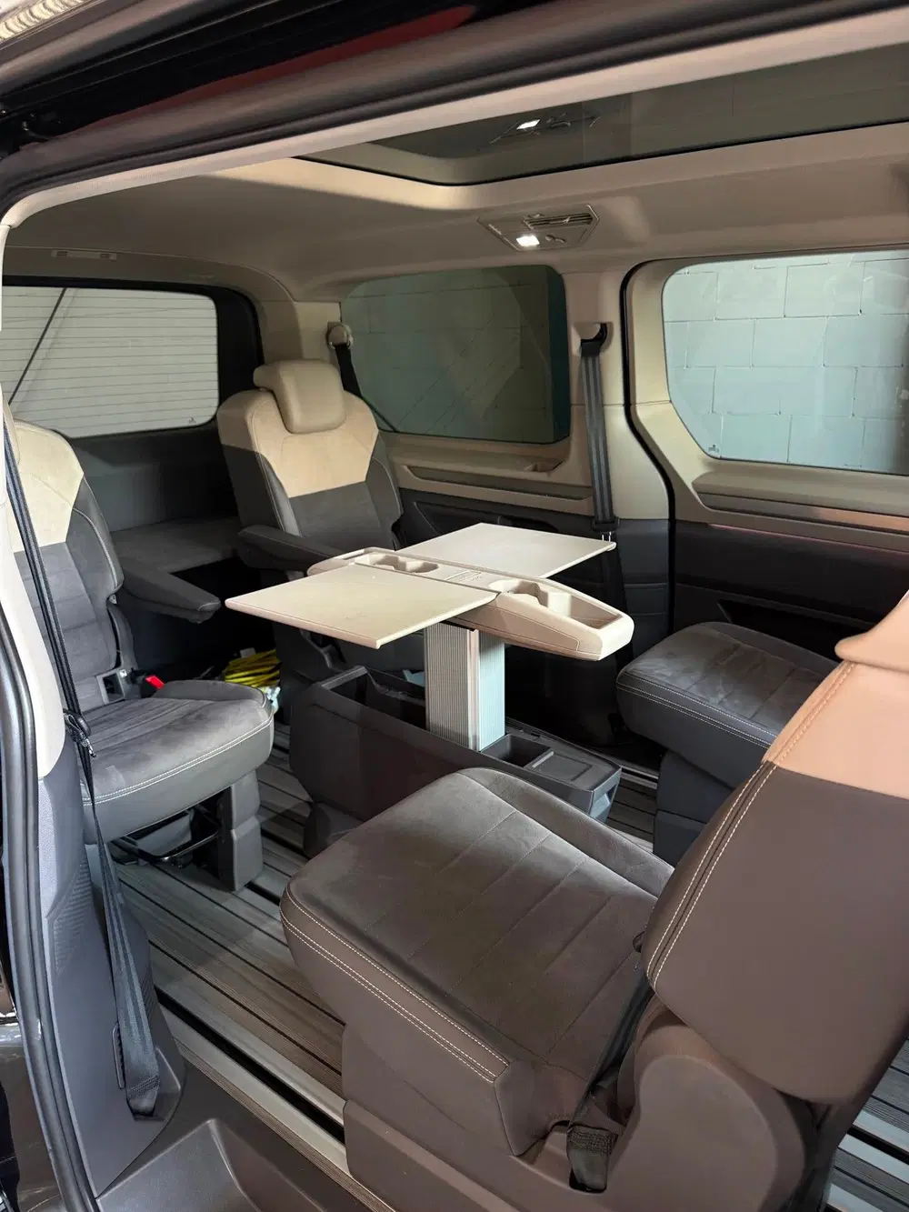 Volkswagen Multivan 1.4 eHybrid L2H1 uit 2023, foto 15