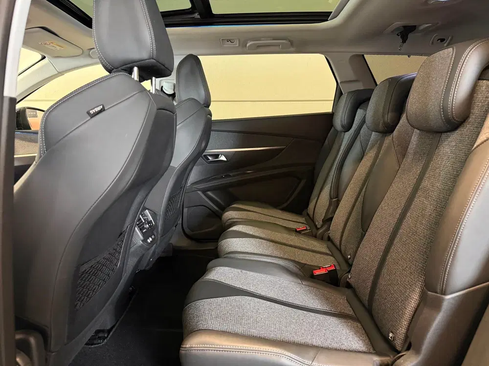 Peugeot 5008 1.2 PureTech 7p uit 2020, foto 13