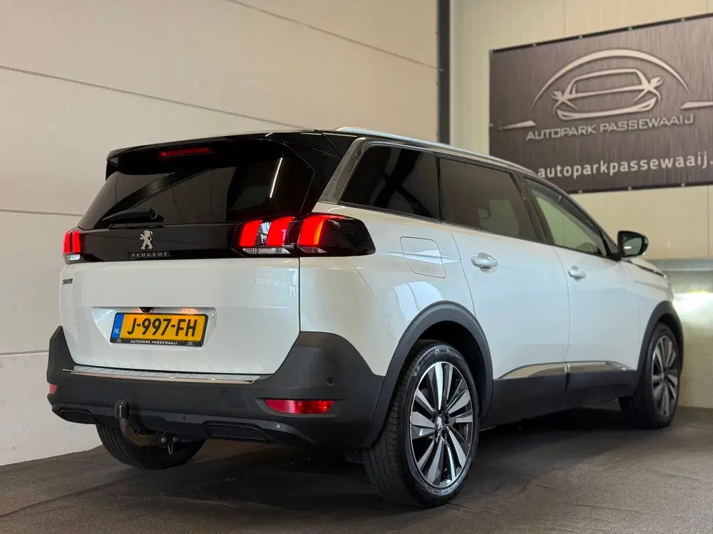 Peugeot 5008 1.2 PureTech 7p uit 2020, foto 6