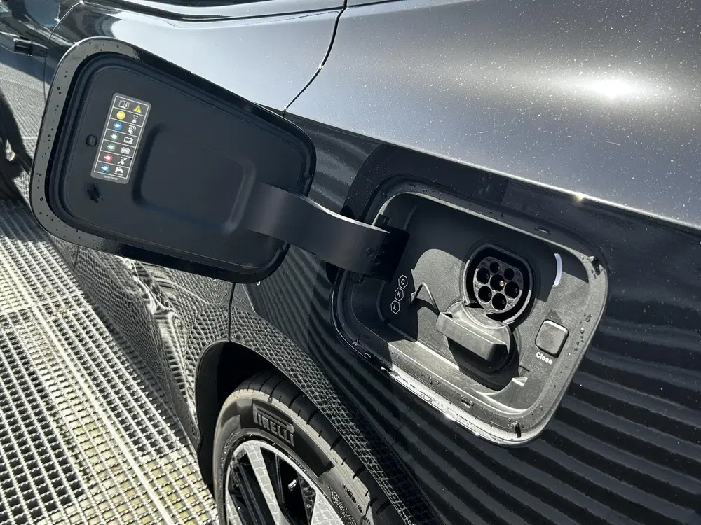 Polestar 4 Long Range Dual motor Performance Prime 10 uit 2025, foto 12