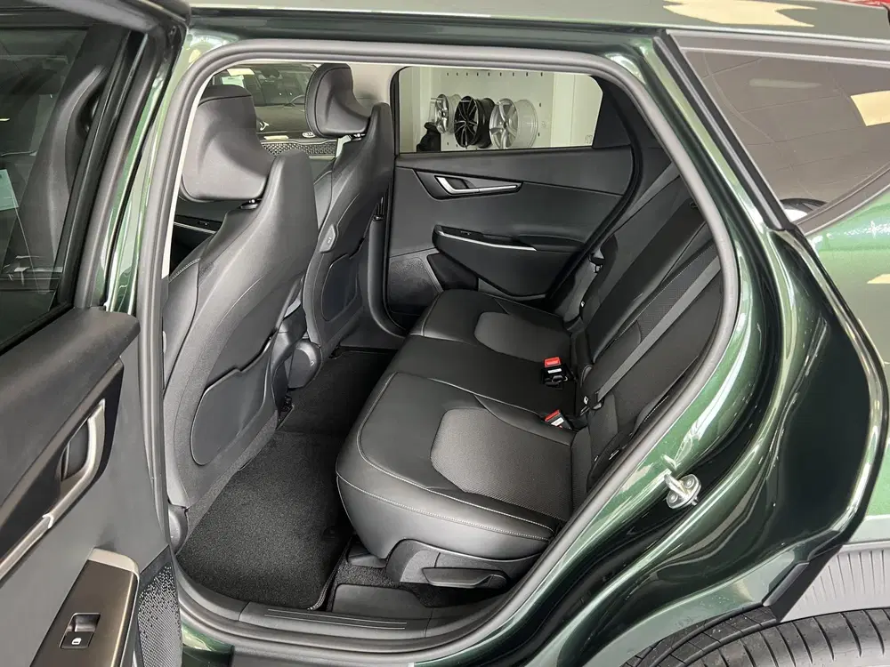 Kia EV6 Air 58 kWh Gloednieuw uit 2023, foto 15