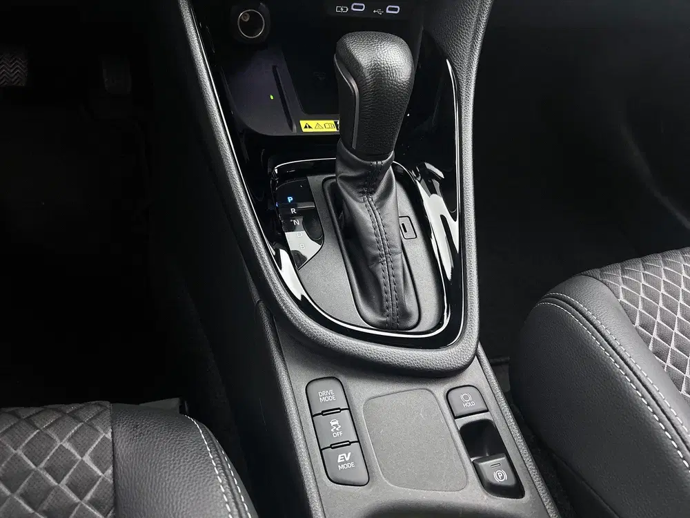 Toyota Yaris 1.5 Hybrid 130 Executive uit 2025, foto 13