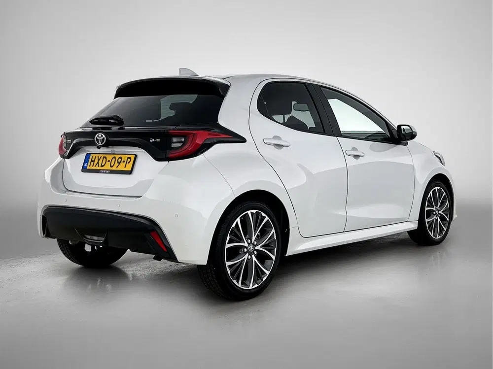Toyota Yaris 1.5 Hybrid 130 Executive uit 2025, foto 2