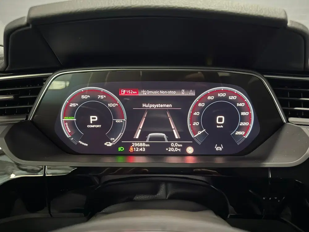 Audi e-tron 50 quattro S edition 71 kWh (bj 2020) uit 2020, foto 15