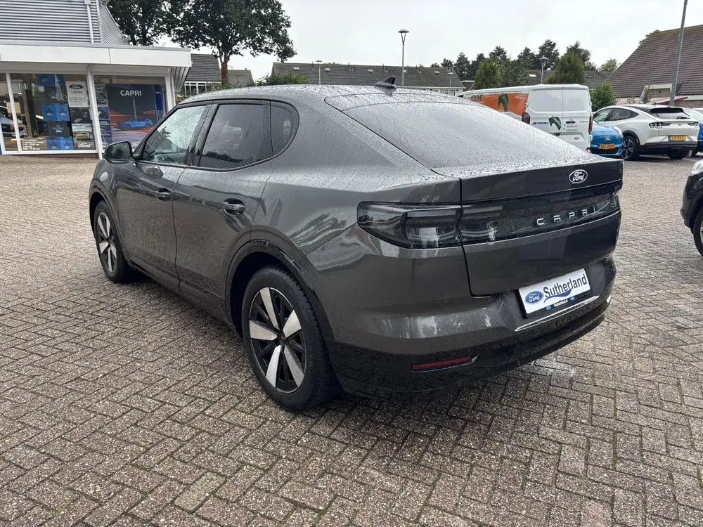 Ford Capri Select Extended Range RWD 77 kWh Navigatie uit 2025, foto 5