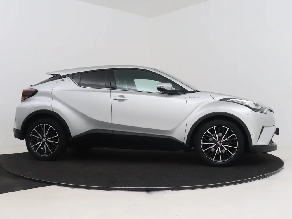 Toyota C-HR 1.8 Hybrid Executive uit 2019, foto 9