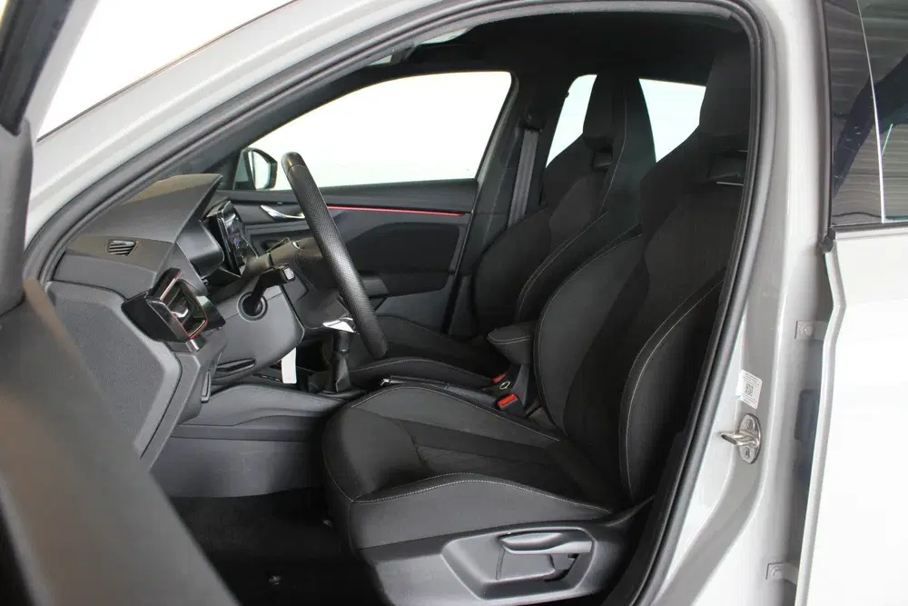 Skoda Scala 1.0 TSI Sport Business Steel Grey uit 2024, foto 4