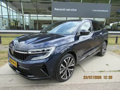 Renault Espace E-Tech full hybrid 200 iconic 7p. Panorama uit 2024