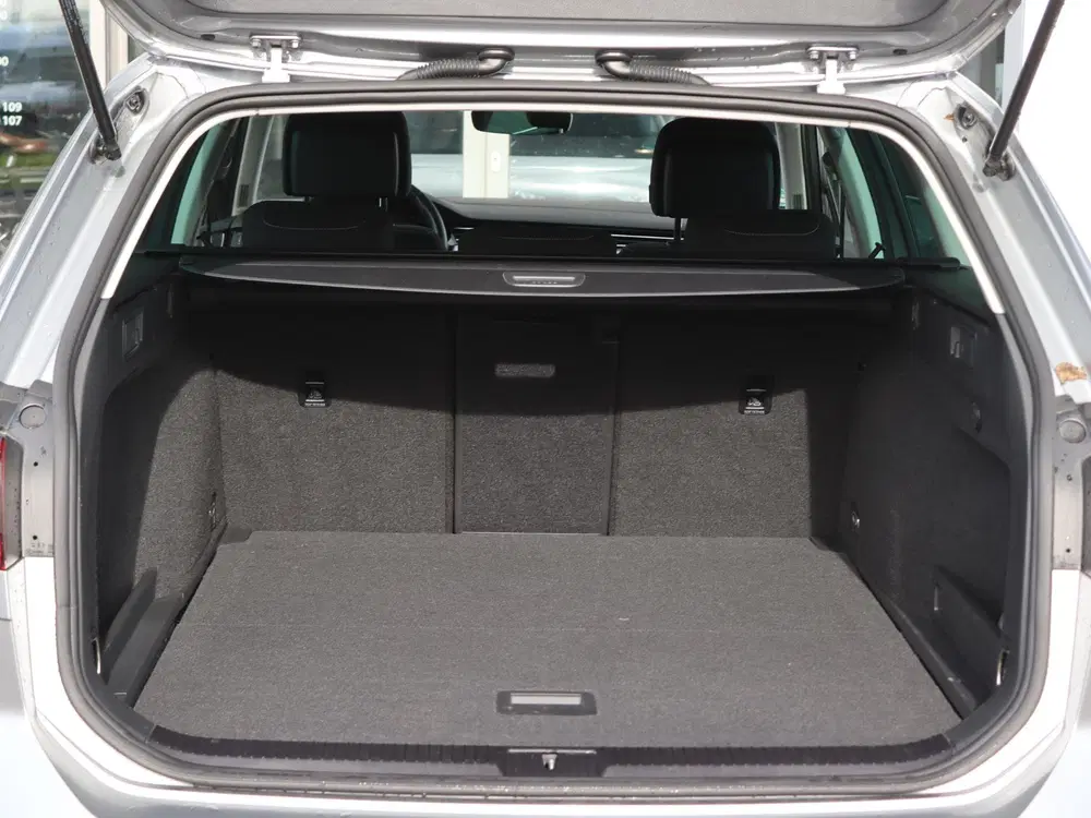 Volkswagen Passat 2.0 TDI 150 pk DSG Business uit 2023, foto 13