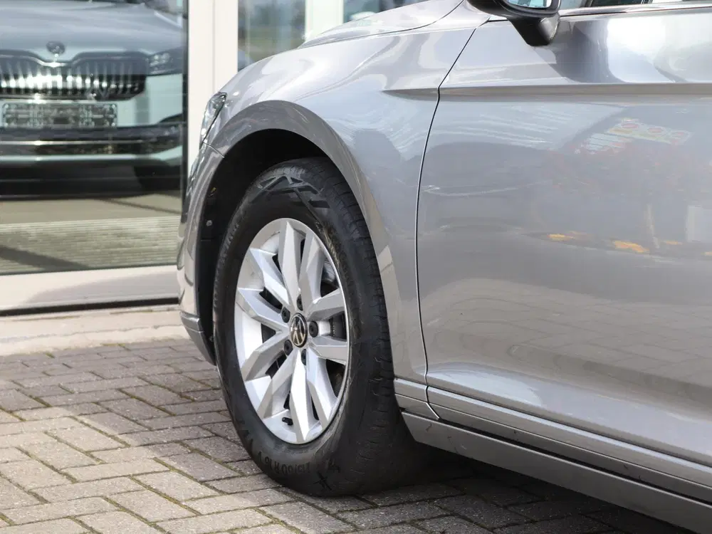 Volkswagen Passat 2.0 TDI 150 pk DSG Business uit 2023, foto 7