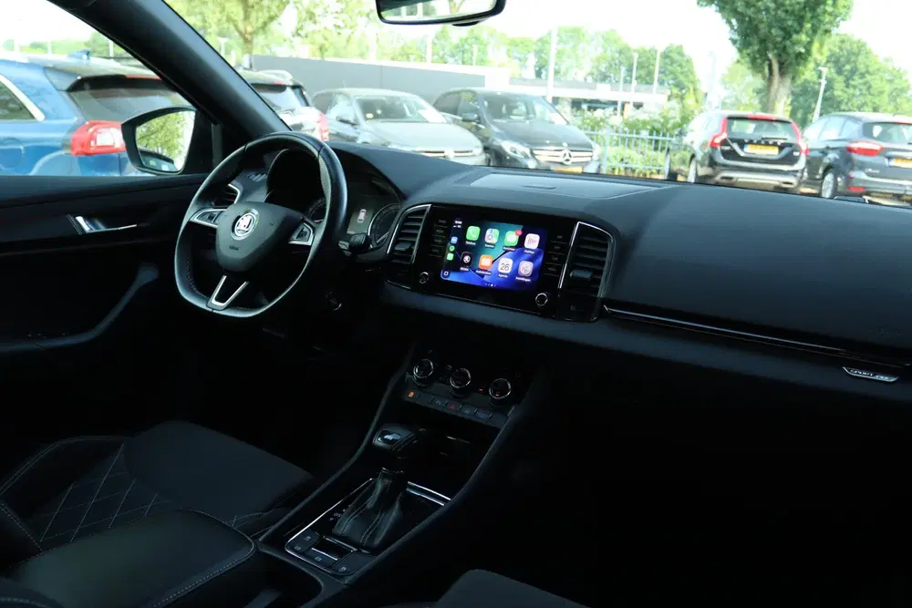 Skoda Karoq 1.5 TSI ACT STYLE SPORTLINE DSG AUT. uit 2020, foto 6