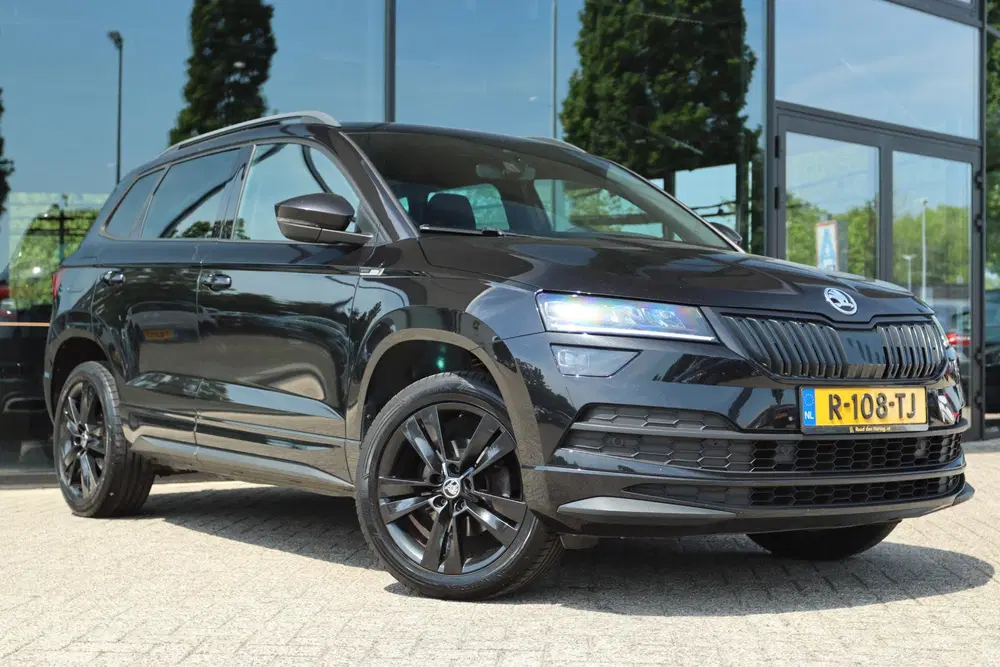 Skoda Karoq 1.5 TSI ACT STYLE SPORTLINE DSG AUT. uit 2020, foto 7