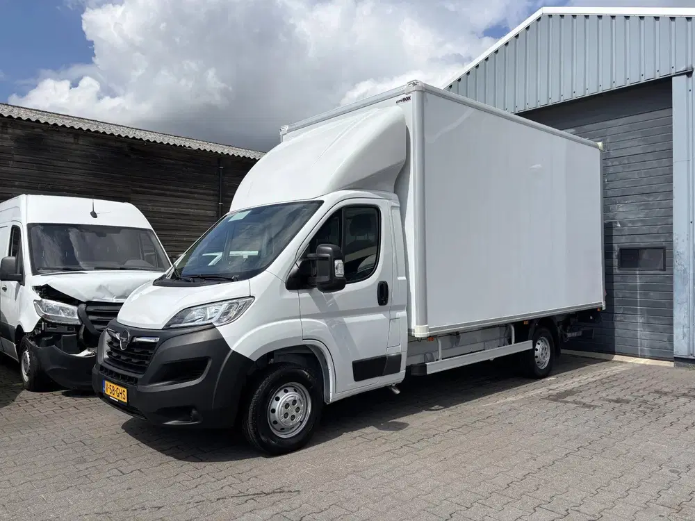 Opel Movano 2.2D 140 PK Airco Cruisecontrol Camera Nav uit 2024