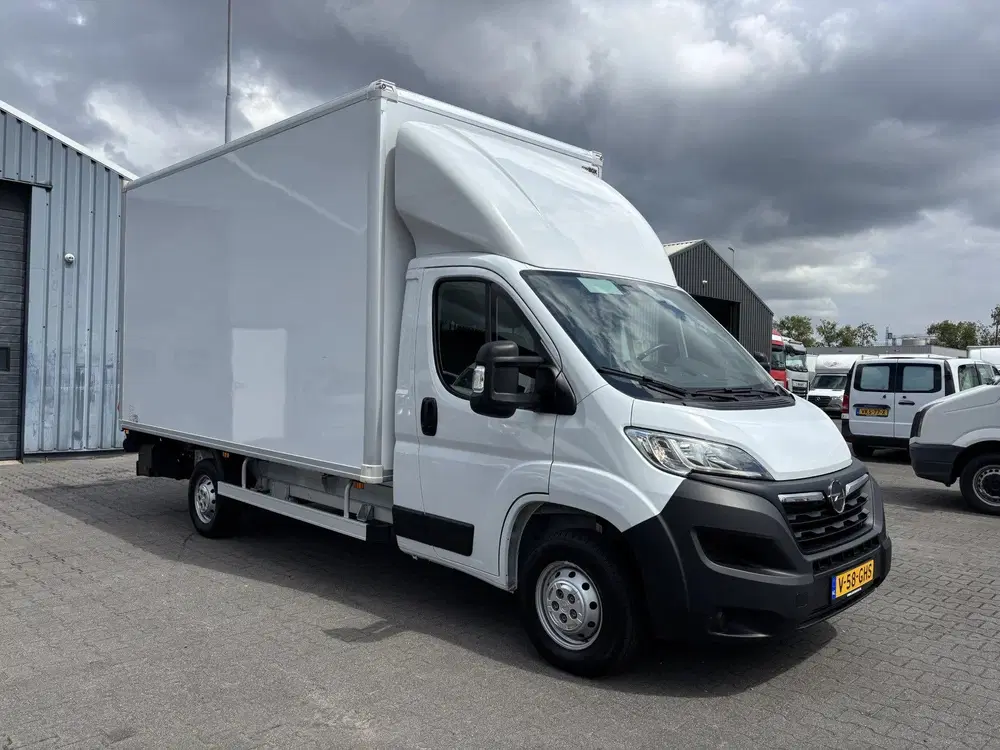 Opel Movano 2.2D 140 PK Airco Cruisecontrol Camera Nav uit 2024, foto 2