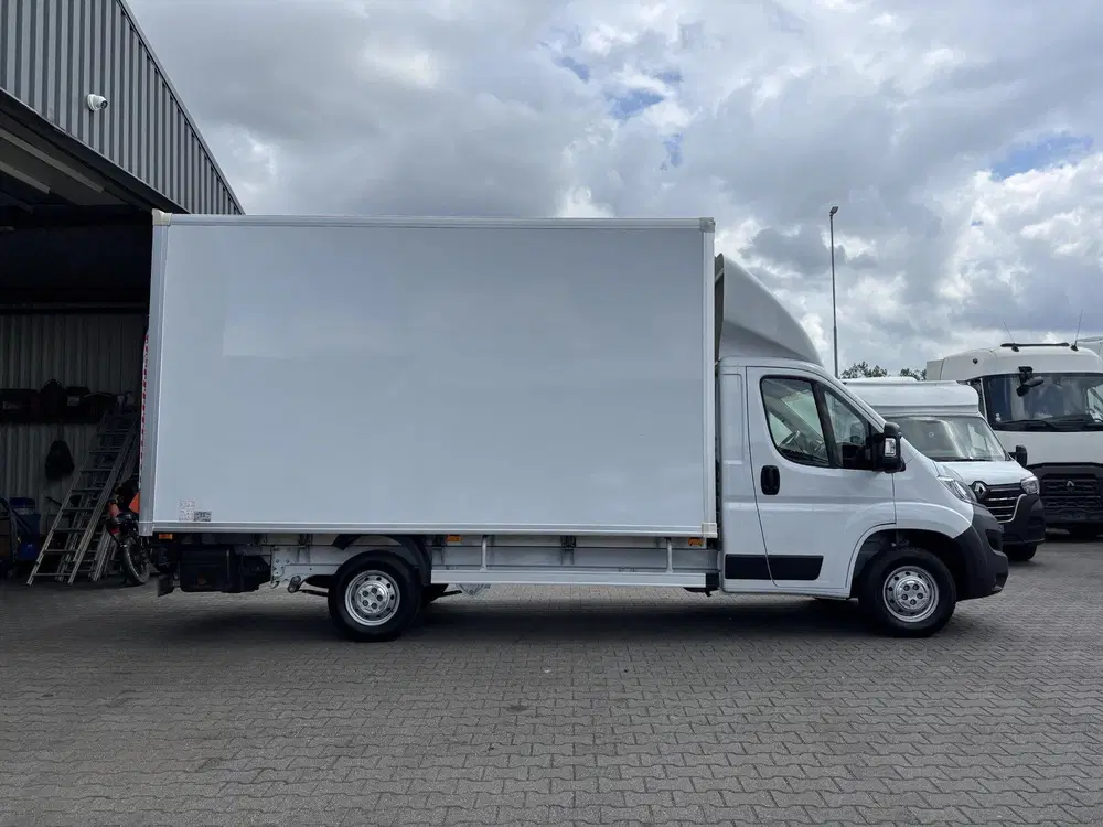Opel Movano 2.2D 140 PK Airco Cruisecontrol Camera Nav uit 2024, foto 4
