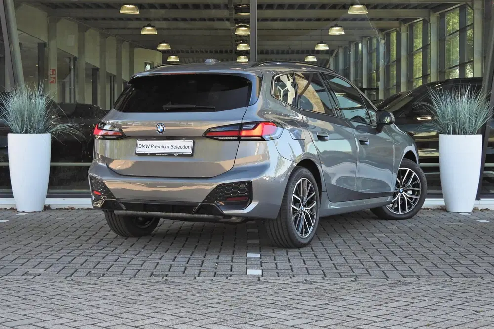 BMW 2-serie Active Tourer 225e xDrive M Sport Automaat uit 2026, foto 4