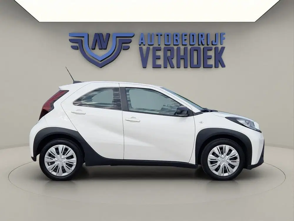 Toyota Aygo X 1.0 VVT-i MT Play NL Auto uit 2022, foto 10