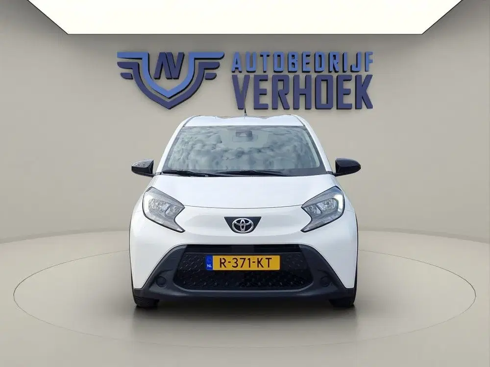 Toyota Aygo X 1.0 VVT-i MT Play NL Auto uit 2022, foto 4