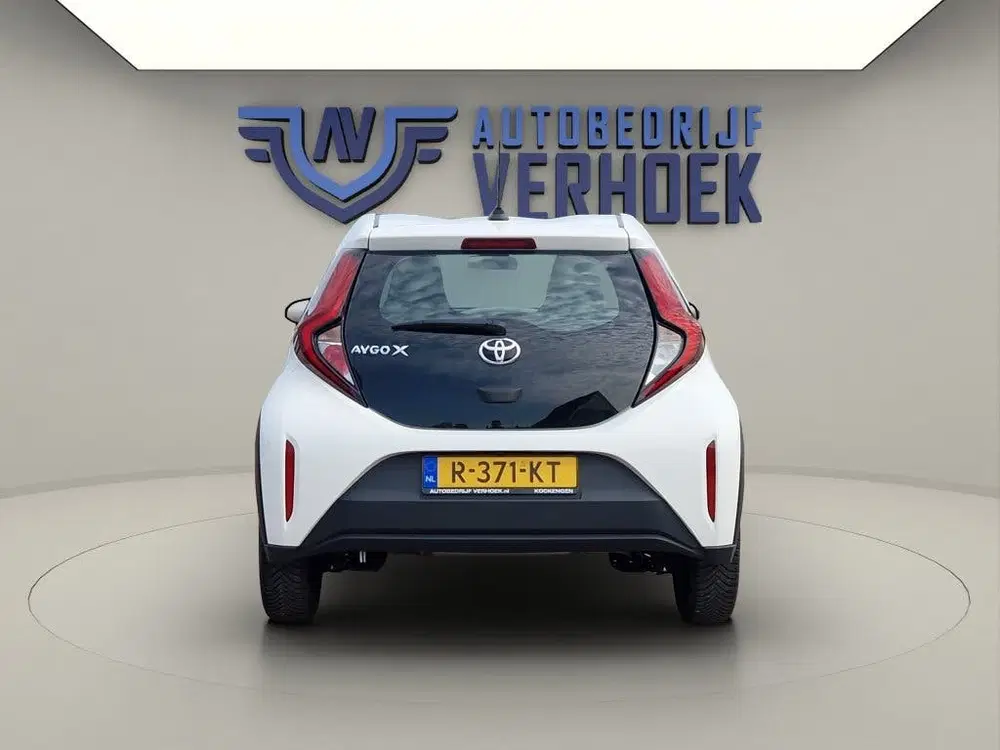 Toyota Aygo X 1.0 VVT-i MT Play NL Auto uit 2022, foto 8