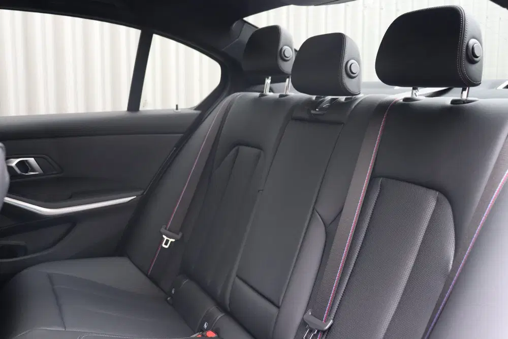 BMW 3-serie 330e M Sport Automaat uit 2026, foto 13