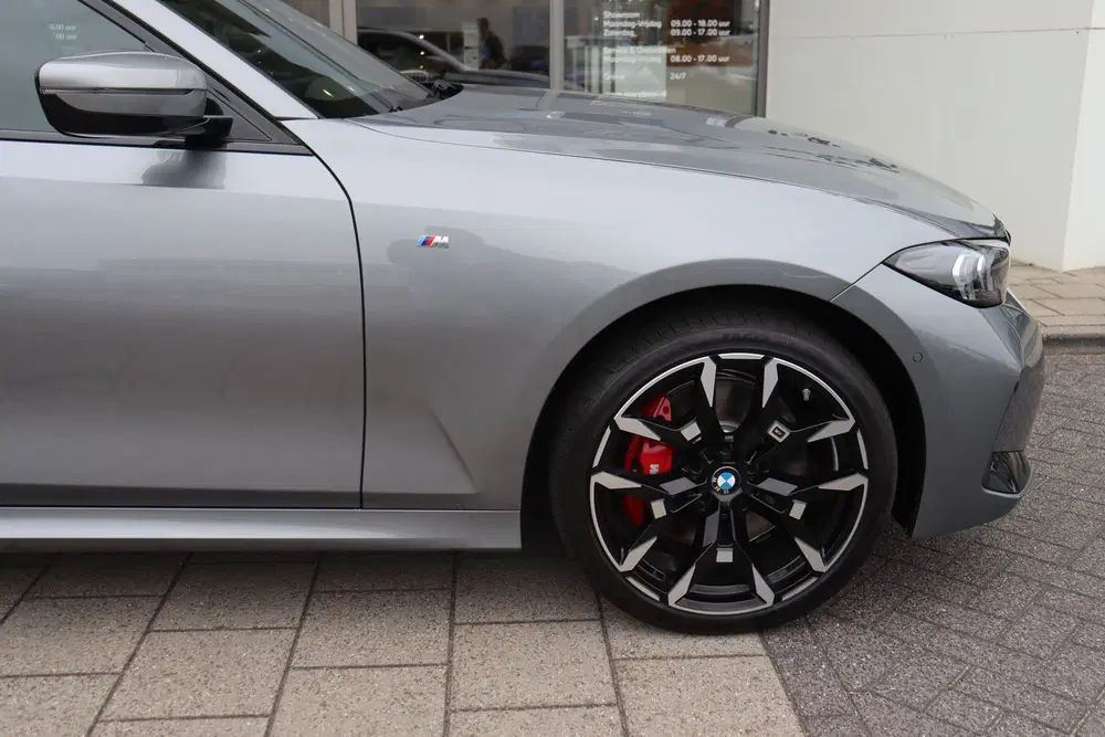 BMW 3-serie 330e M Sport Automaat uit 2026, foto 7