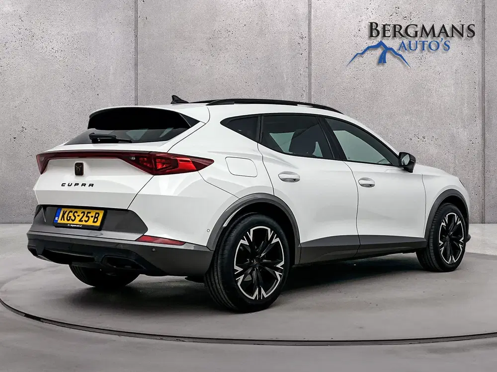 Cupra Formentor uit 2022, foto 2