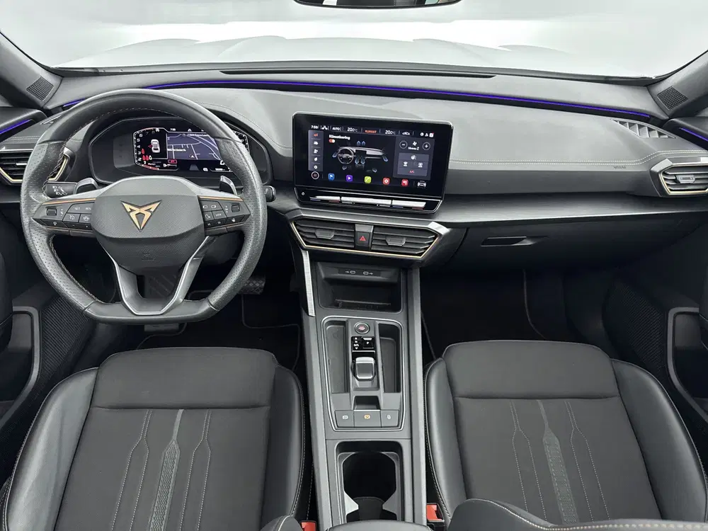 Cupra Formentor uit 2022, foto 5