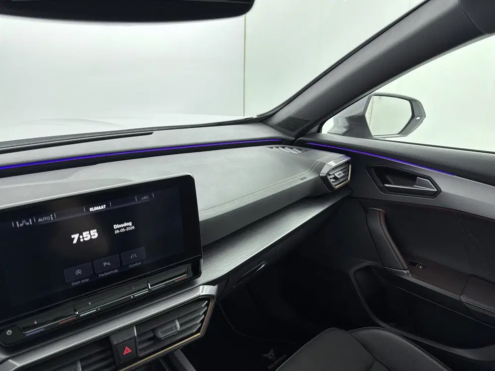 Cupra Formentor uit 2022, foto 8