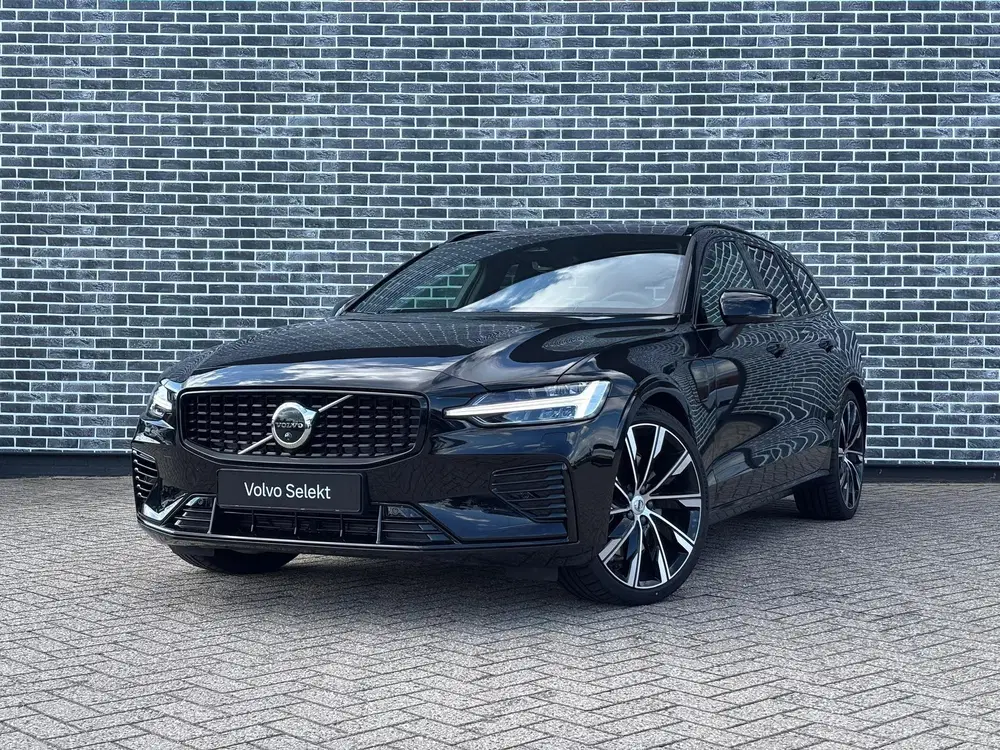 Volvo V60 2.0 T6 Plug-in hybrid AWD Ultra Dark uit 2026, foto 4