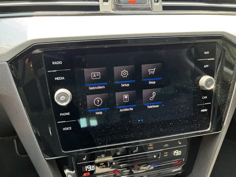 Volkswagen Passat 1.5 TSI R-Line Business uit 2023, foto 7