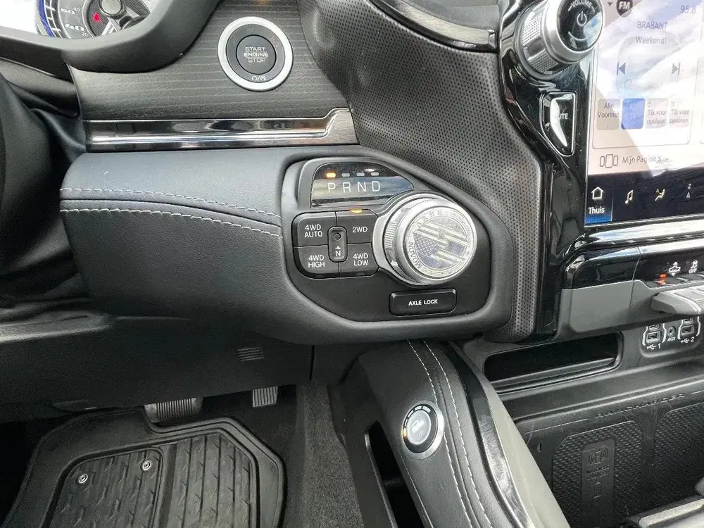 Dodge RAM 5.7 HEMI V8 Night Edition uit 2022, foto 10