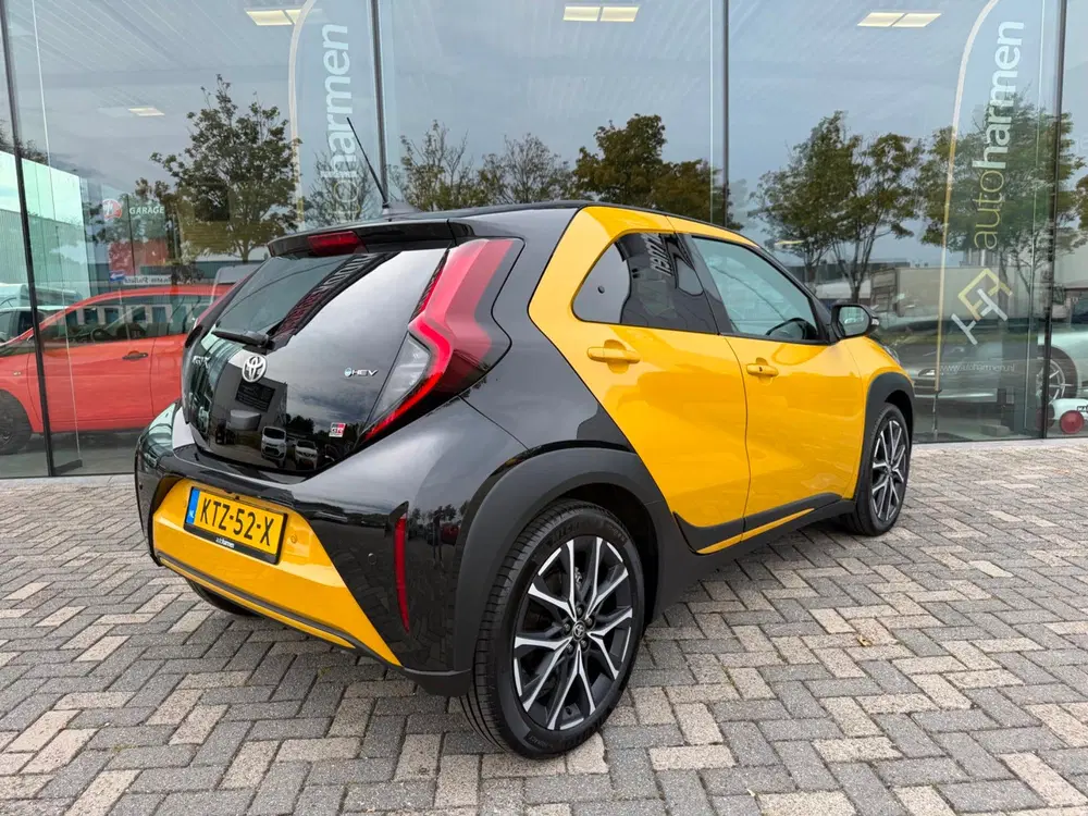 Toyota Aygo X GR Sport 115 Hybride uit 2026, foto 2
