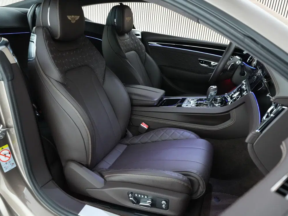 Bentley Continental GT 4.0 V8 550pk uit 2023, foto 5