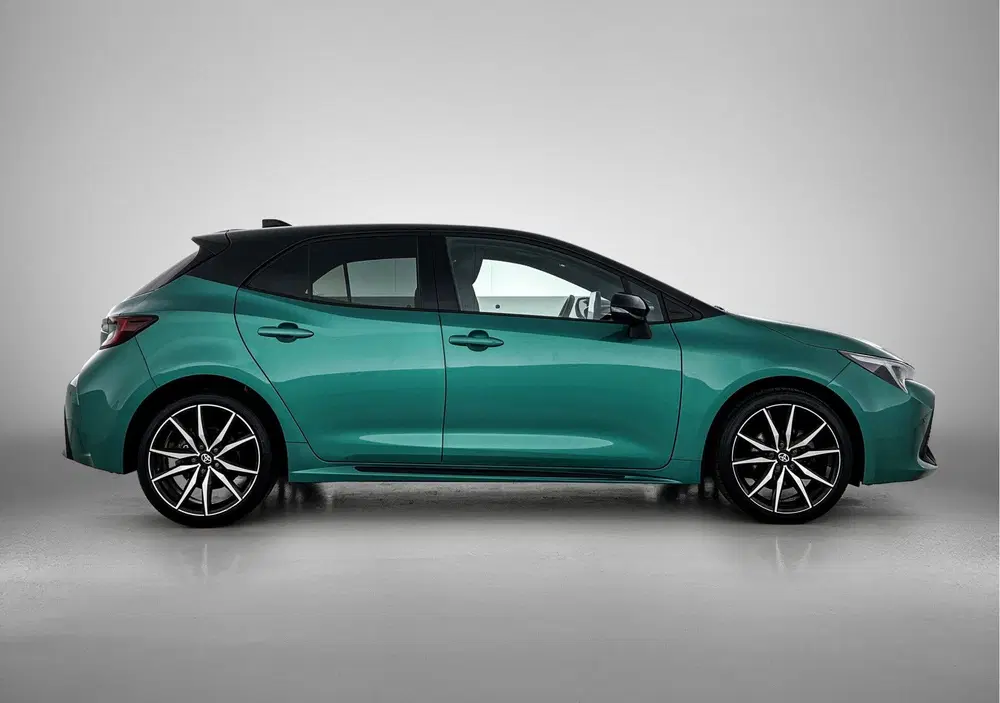 Toyota Corolla Hybrid 140 GR Sport uit 2024, foto 14