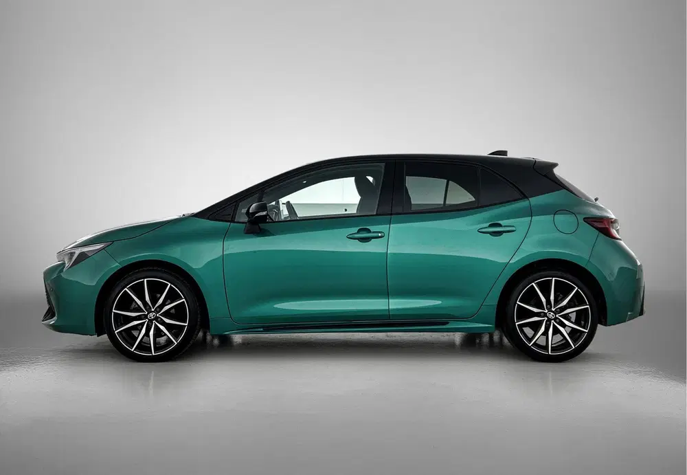 Toyota Corolla Hybrid 140 GR Sport uit 2024, foto 3