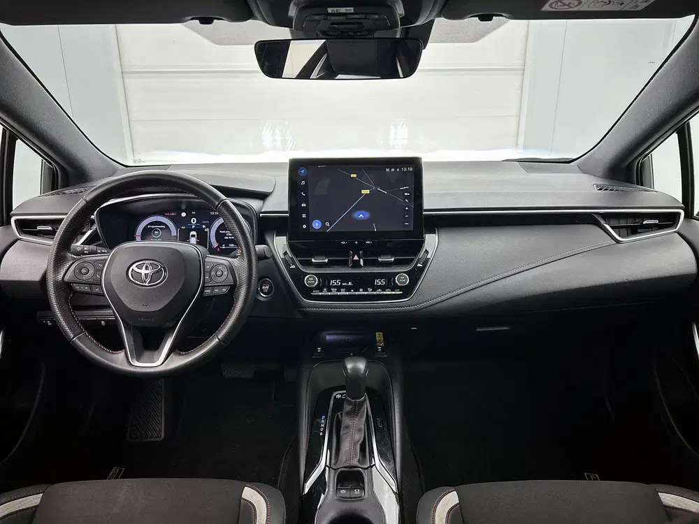 Toyota Corolla Hybrid 140 GR Sport uit 2024, foto 4