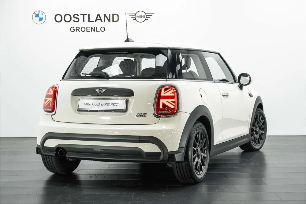 Mini Hatchback One Classic uit 2021, foto 3