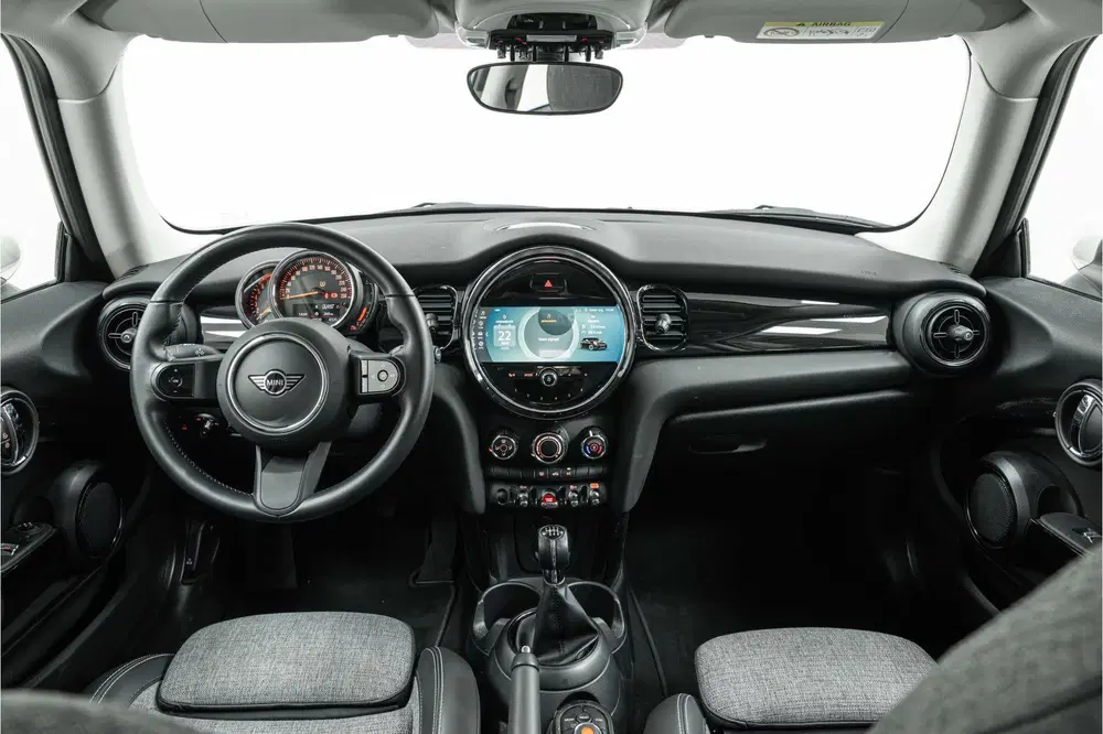 Mini Hatchback One Classic uit 2021, foto 4