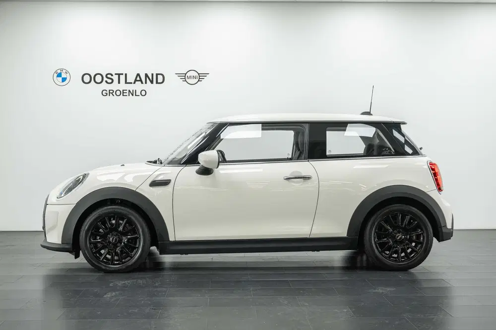 Mini Hatchback One Classic uit 2021, foto 7