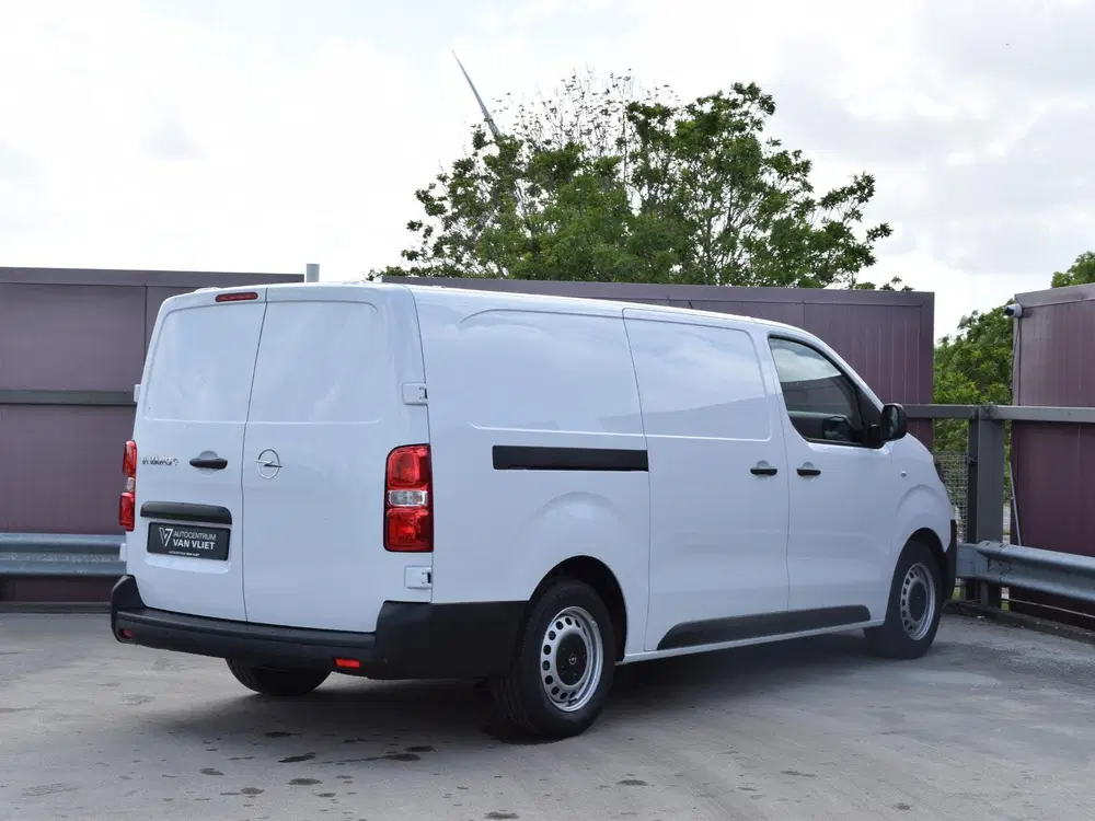 Opel Vivaro L3 75 kWh uit 2026, foto 4