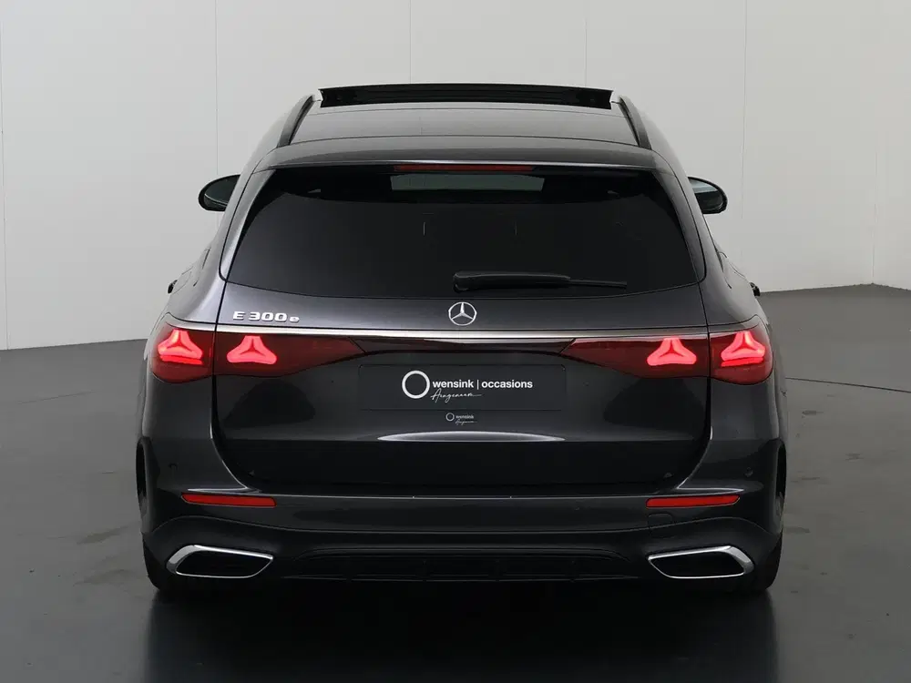 Mercedes-Benz E-Klasse 300 e Business Solution AMG uit 2026, foto 4