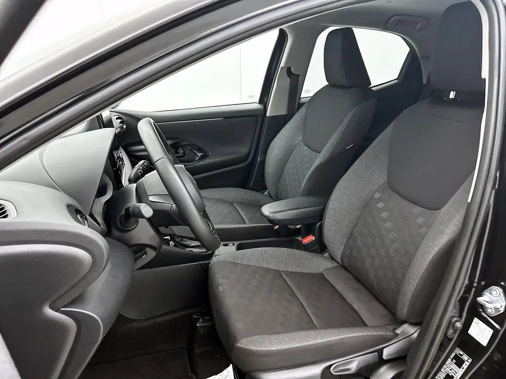 Toyota Yaris 1.5 Hybrid 115 Dynamic Comfort Pack uit 2025, foto 15