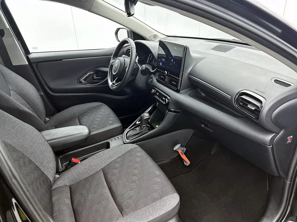 Toyota Yaris 1.5 Hybrid 115 Dynamic Comfort Pack uit 2025, foto 6