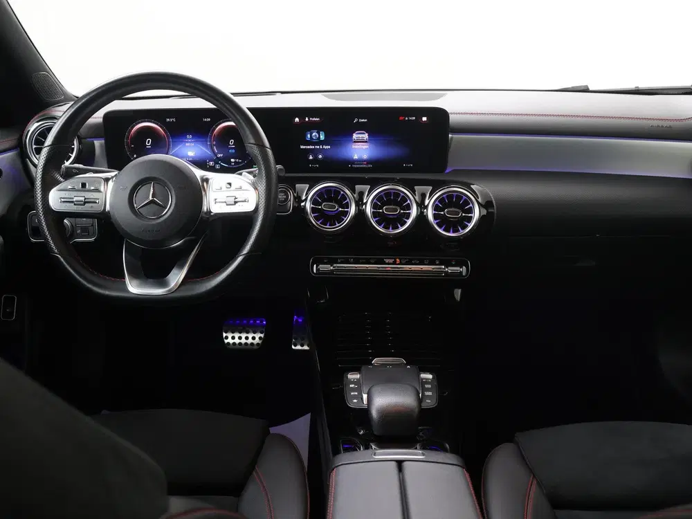 Mercedes-Benz CLA 250 e AMG Night Premium Plus uit 2023, foto 8