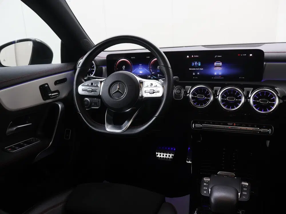 Mercedes-Benz CLA 250 e AMG Night Premium Plus uit 2023, foto 9
