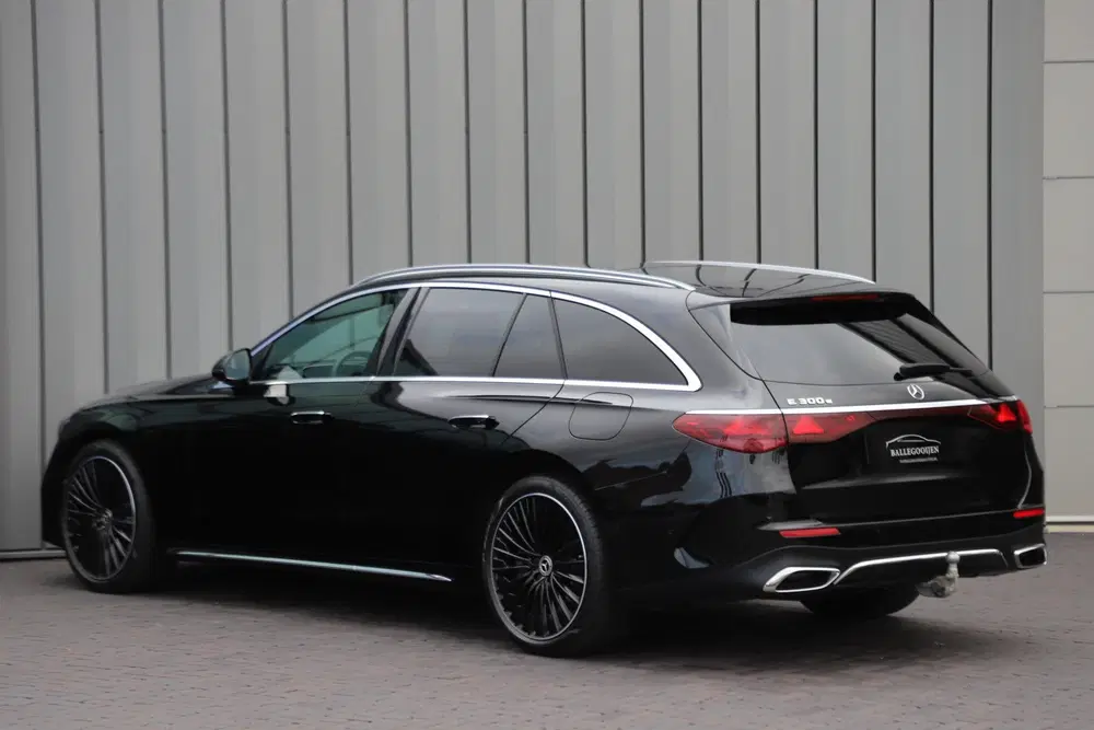 Mercedes-Benz E-Klasse 300e AMG uit 2025, foto 7