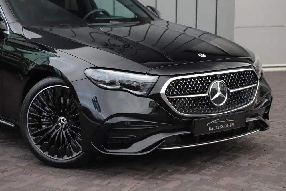 Mercedes-Benz E-Klasse 300e AMG uit 2025, foto 8