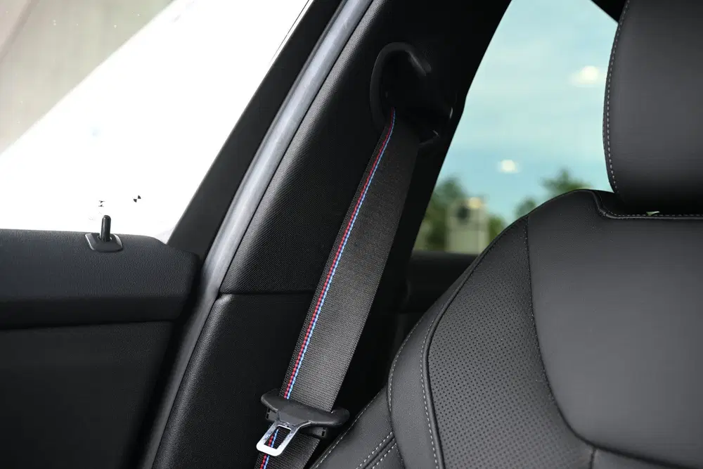 BMW 3-serie 330e xDrive M Sport Automaat uit 2025, foto 14