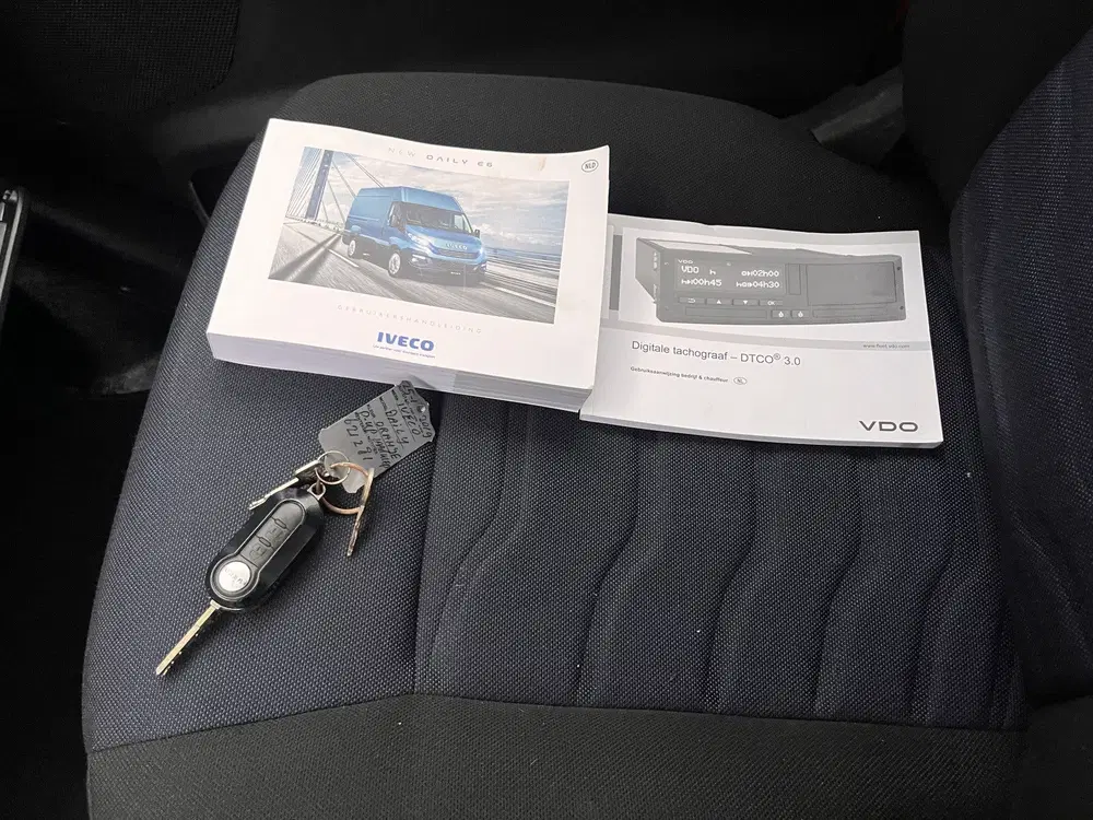 Iveco Daily 35S12V 2.3 Laadklep 500kg Afneembare Trekh uit 2019, foto 15