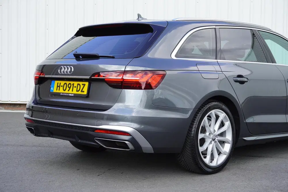 Audi A4 35 TFSI Launch edition Sport uit 2020, foto 7